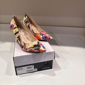 Alfani Jeules pointed toe pump 6M